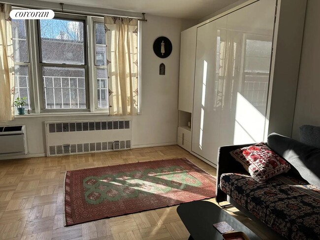 Primary Photo - 130 Hicks St