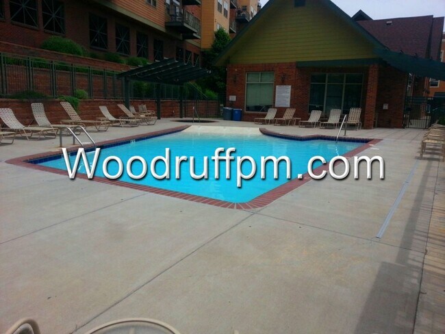 Building Photo - 3 Bed End Unit Townhome near Old Town Arvada