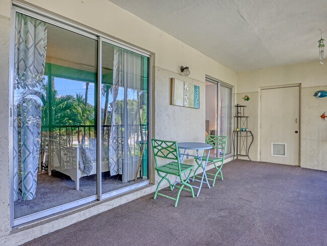 Building Photo - 6552 Chasewood Dr