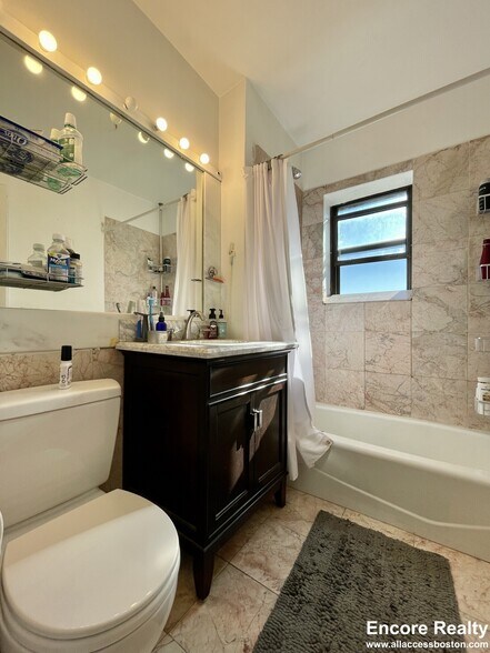 bathroom - 462 Park Dr