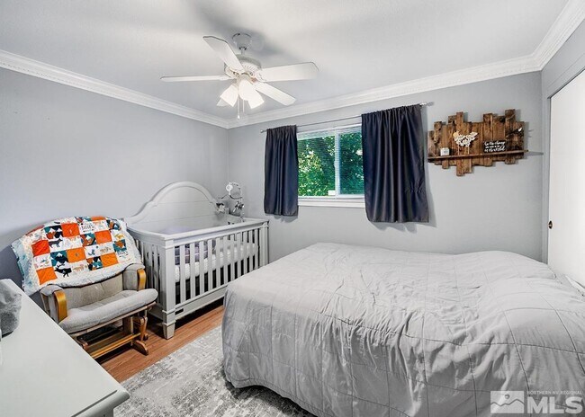 Building Photo - Immaculate Sparks Beauty