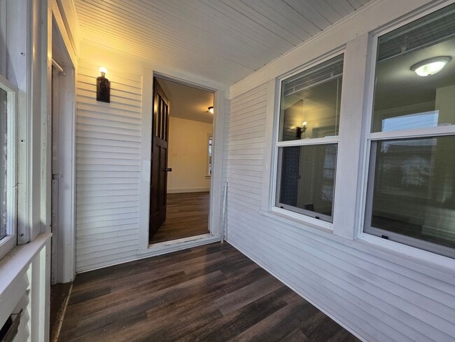 Building Photo - 1415 S 19th St