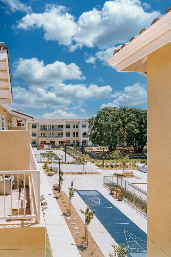 Descubrir 60+ imagen twin oaks senior residence oakley ca