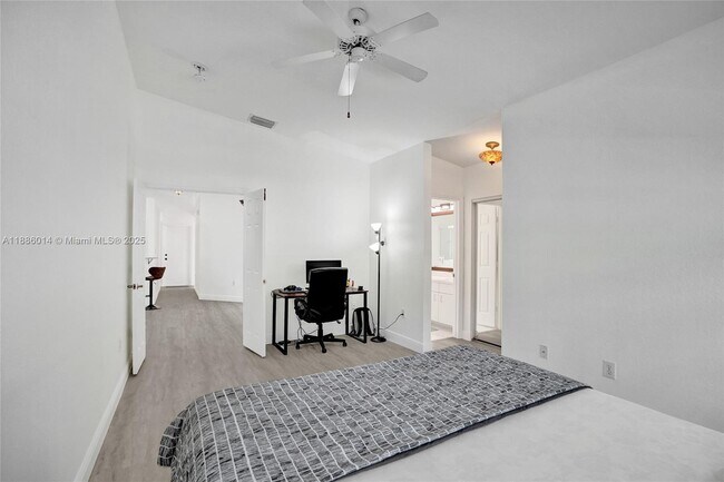 Building Photo - 4161 Sapphire Terrace