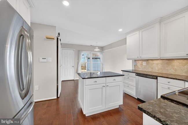 Building Photo - 12592 Rock Ridge Rd