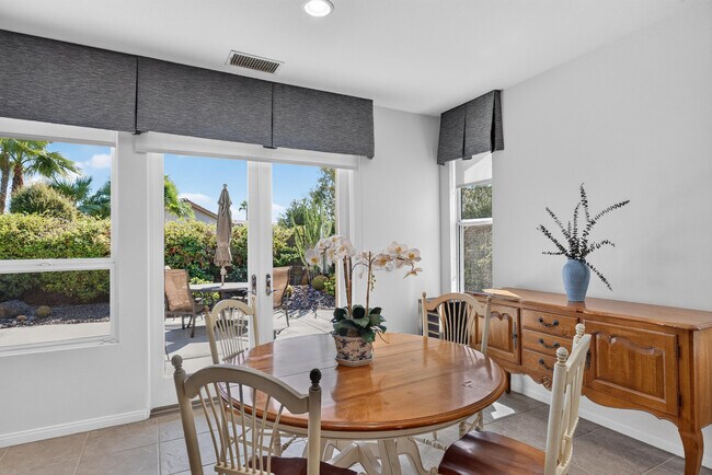 Building Photo - 60440 Juniper Ln