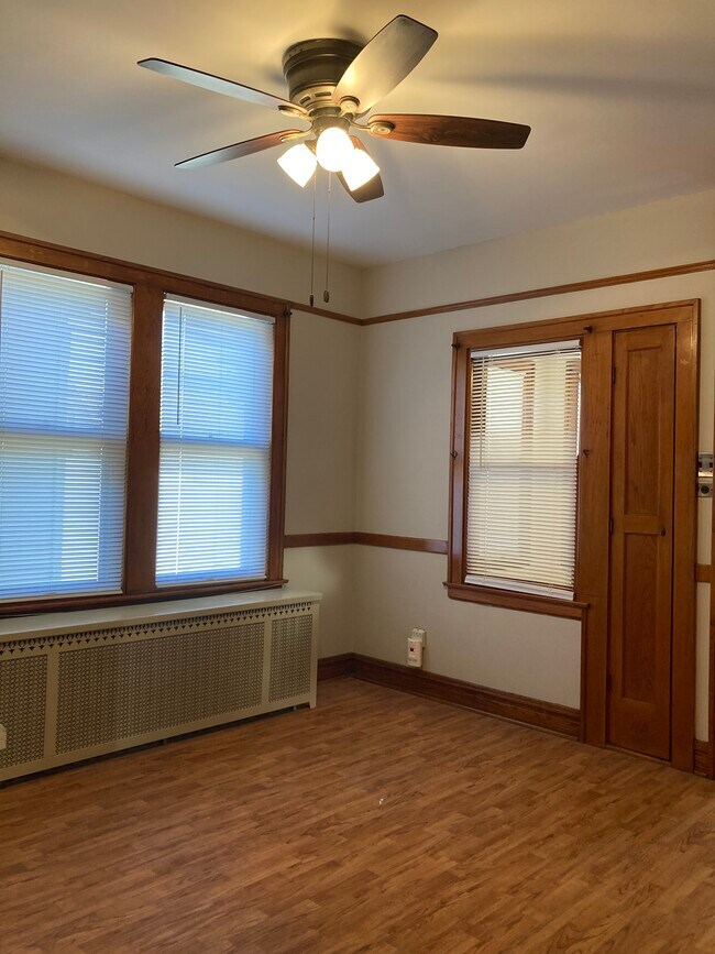 Building Photo - 3017 W 39th Plz