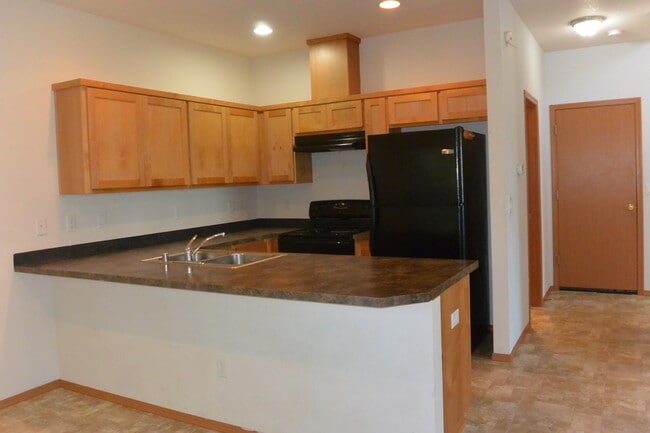 Building Photo - 4825 Northeast 124th Ct.