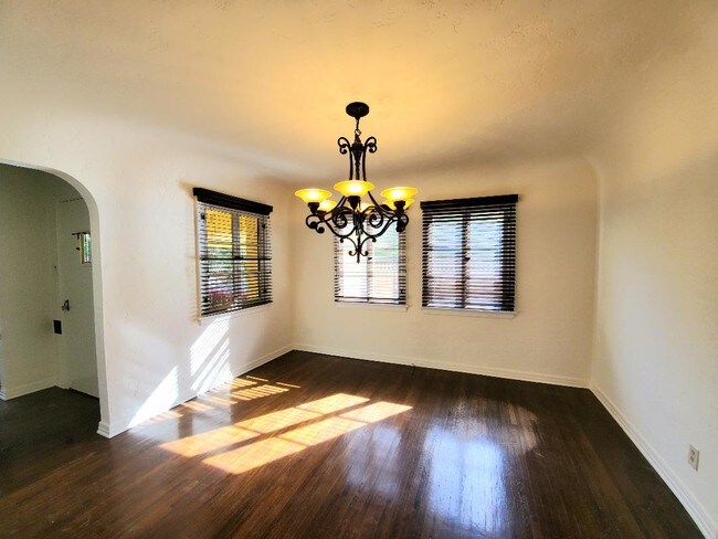 Formal Dining Room - 2327 Midvale Ave