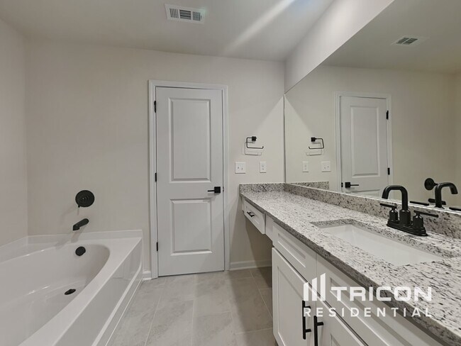 Building Photo - 3413 Arabian Farm Ln