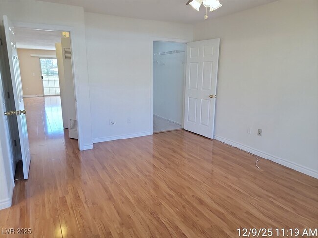 Building Photo - 1987 Cutlass Dr