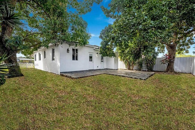 Building Photo - 8861 SW 127th Terrace