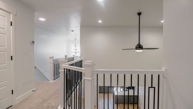 Building Photo - Beautiful 3 bedroom Townhome in Lehi Exchange community!