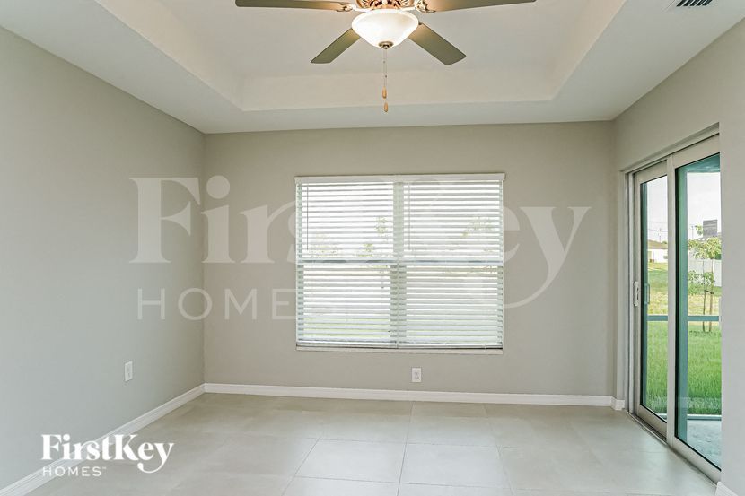 Building Photo - 2838 NW 3rd Pl