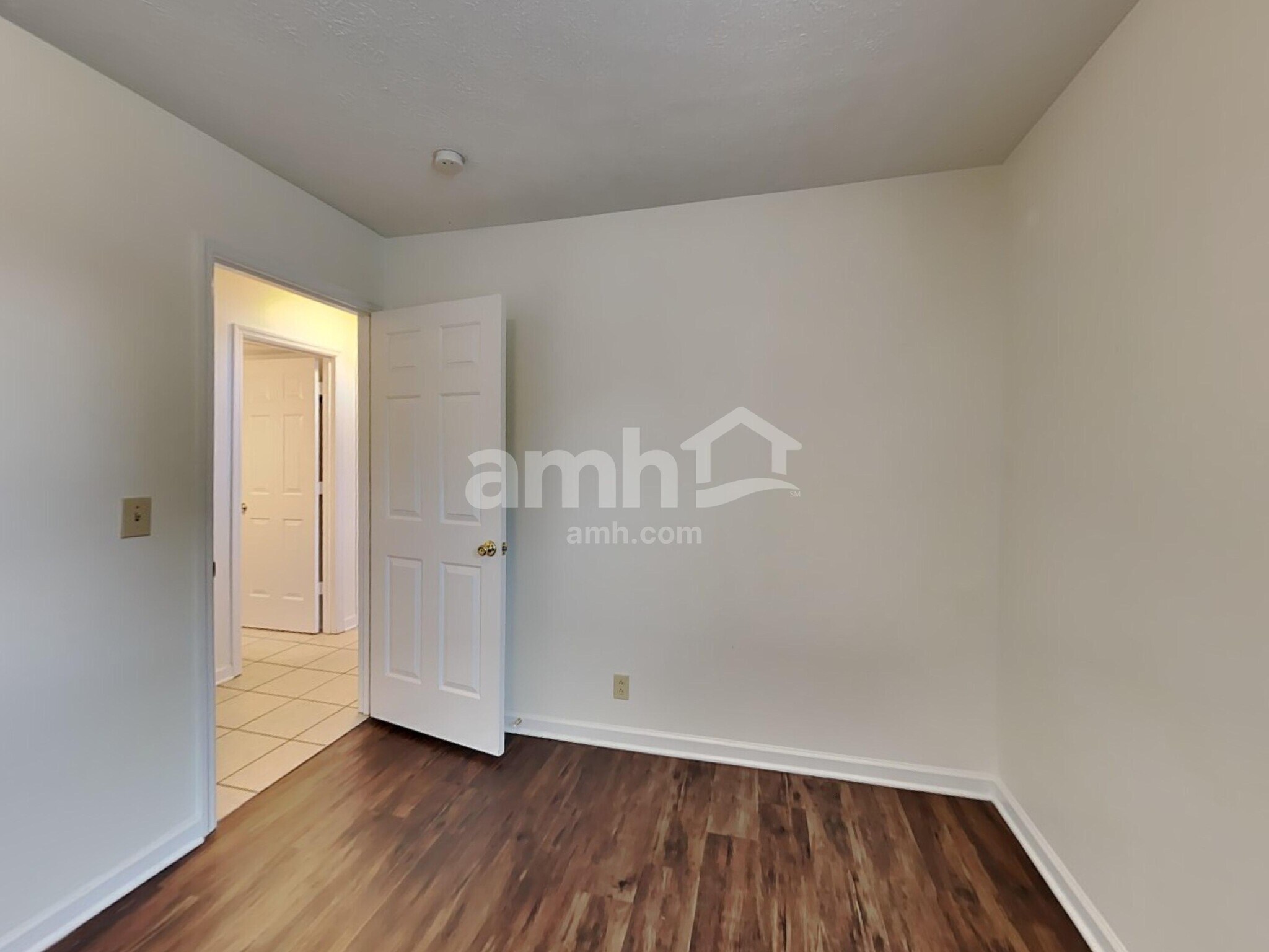 Building Photo - 307 Briarwood Ln