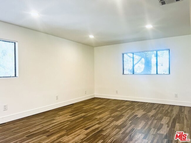 Building Photo - 532 El Dorado St