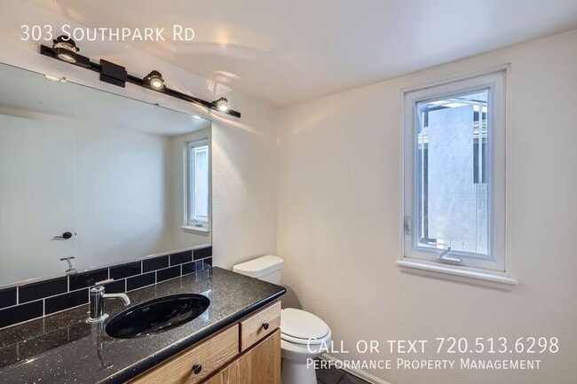 Building Photo - 303 Southpark Rd