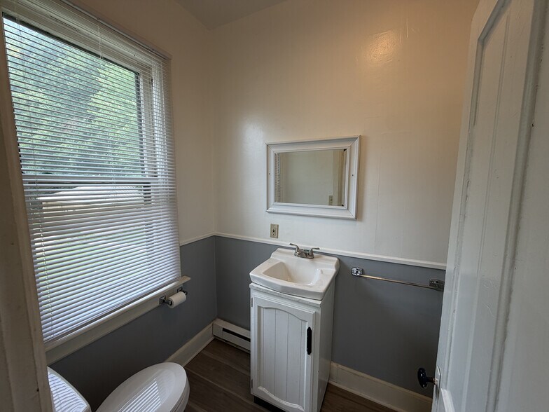 Building Photo - 2914 Pinard St
