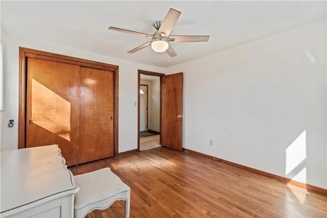 Building Photo - 149 Fairfax Rd