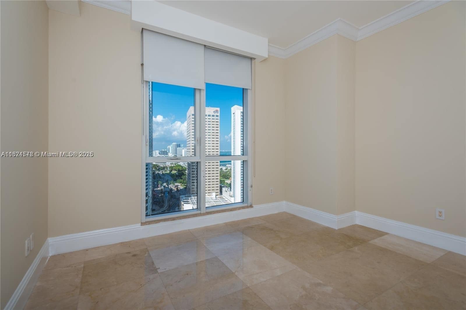 Building Photo - 901 Brickell Key