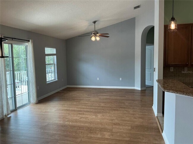 Building Photo - 7001 Interbay Blvd