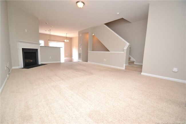 Building Photo - 208 Irving Way
