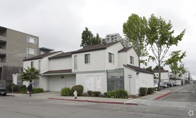 Building Photo - Eldridge Gonaway Commons
