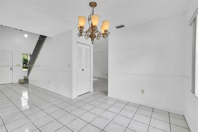 Building Photo - 815 NW 98th Ave