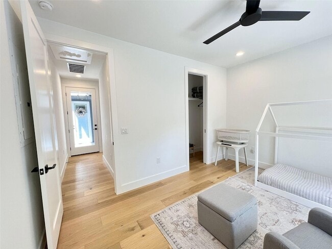 Building Photo - 7809 Mullen Dr