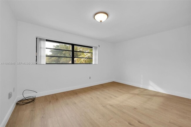 Building Photo - 1240 Ortega Ave