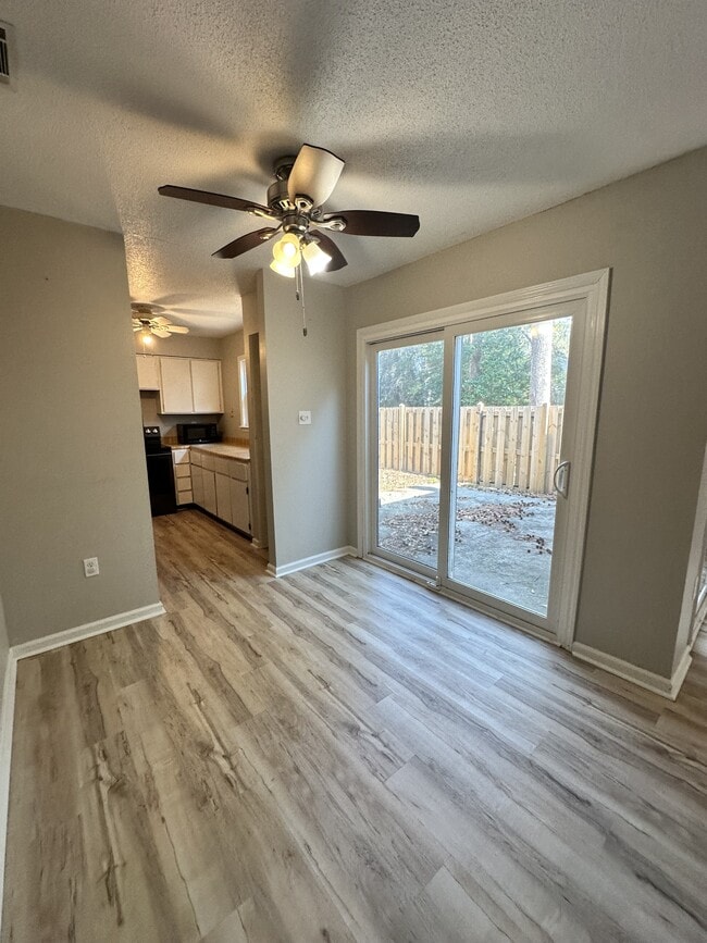 Building Photo - 38 Helmsman Ct