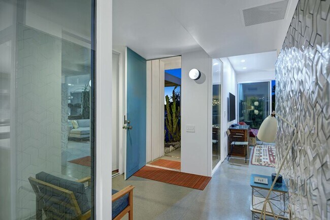 Building Photo - Mid-Century Steel Oasis in Palm Springs