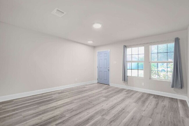 Building Photo - Application fee waived for approved applications. Contact us for details. Spacious 4-bedroom, 2.5...