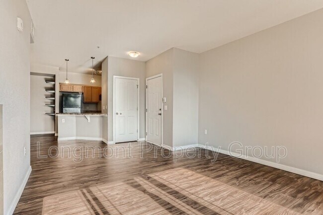 Building Photo - 804 Summer Hawk Dr