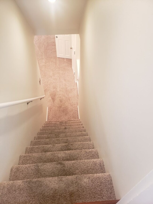 Building Photo - Charming Irvington Home with 3 Levels of L...