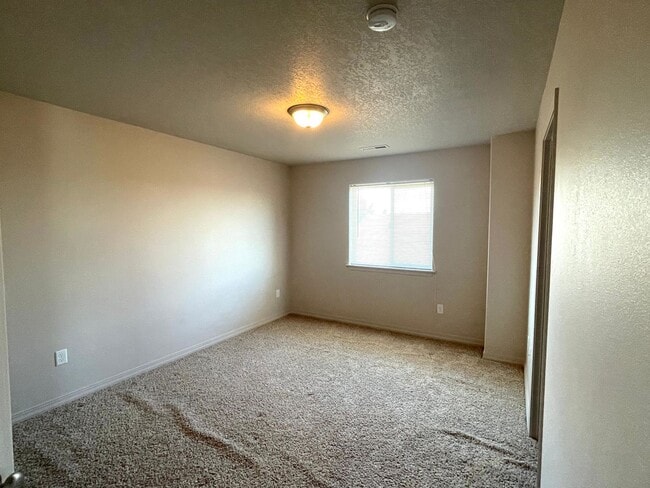 Building Photo - Beautiful Corner Lot Home for Rent in Badg...