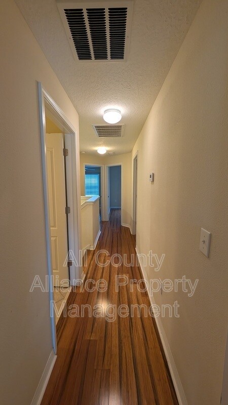 Building Photo - 4272 Fennwood Ct