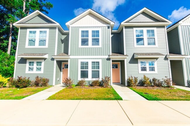 Primary Photo - MOVE-IN READY