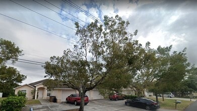 Building Photo - 4131 SW Santa Barbara Pl