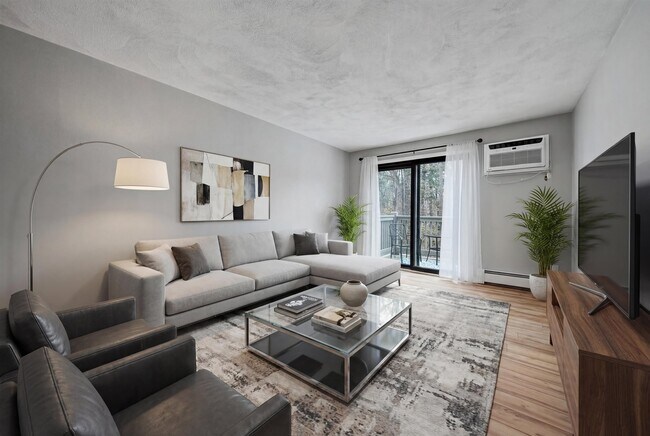 Building Photo - 33 Andrew St