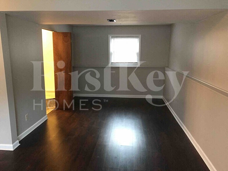 Building Photo - 6019 Tridale Ct