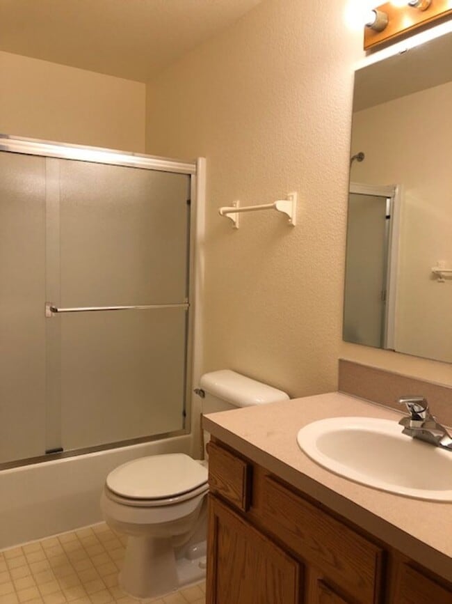 Building Photo - 15308-15310 Berry Valley Rd SE