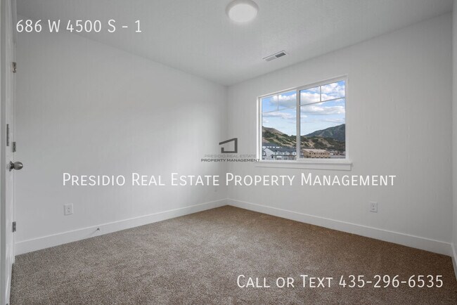 Building Photo - 686 S 4500 S