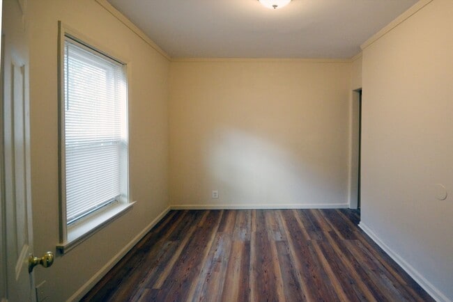 Building Photo - 143 Arlington St