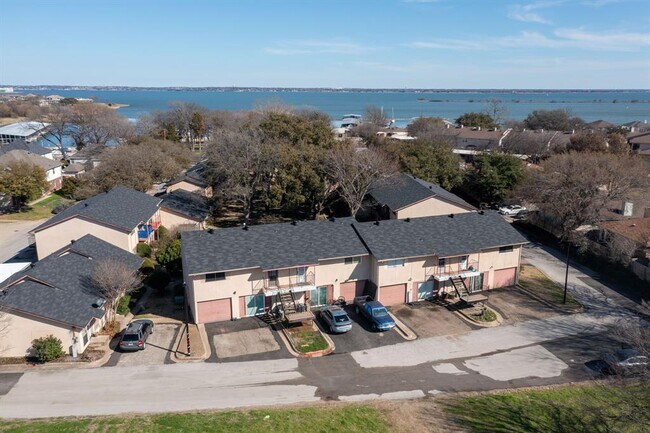 Building Photo - 5742 Marina Dr
