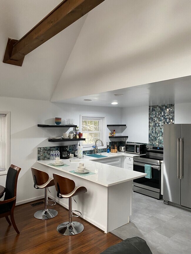 Kitchen pic3 - 7550 Eagle Rock Dr