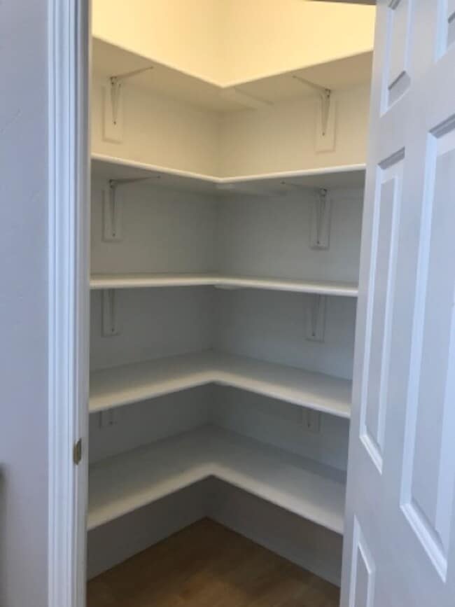 Building Photo - 609 Windemere Cir