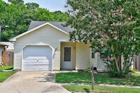 Building Photo - HOUSE FOR RENT