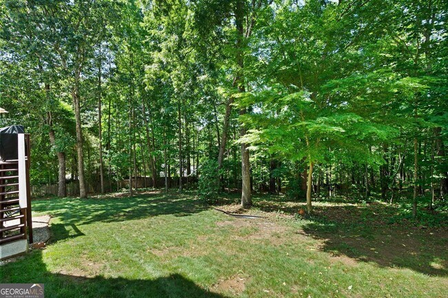 Building Photo - 821 Soaring Dr NE