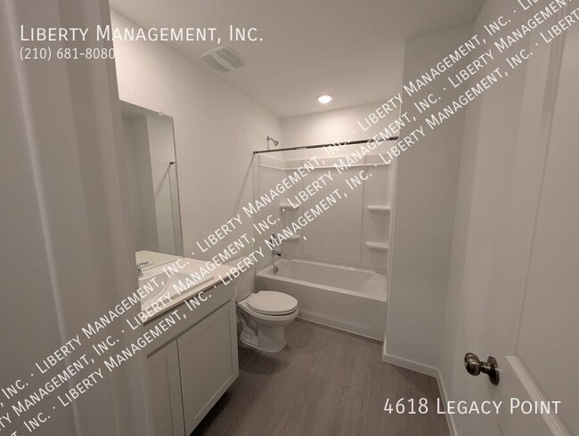 Building Photo - 4618 Legacy Pt